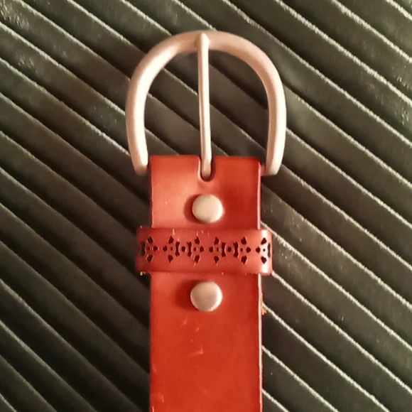 Lucky Brand leather belt - Picture 2 of 4